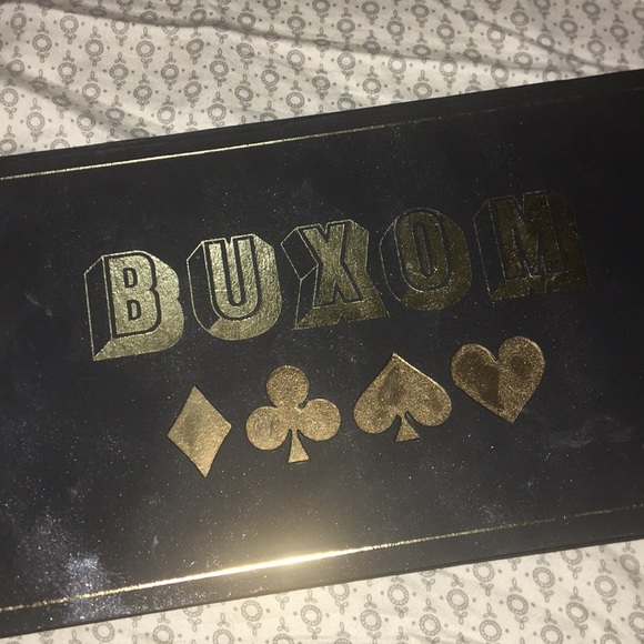 Buxom Holiday Set - Picture 2 of 5